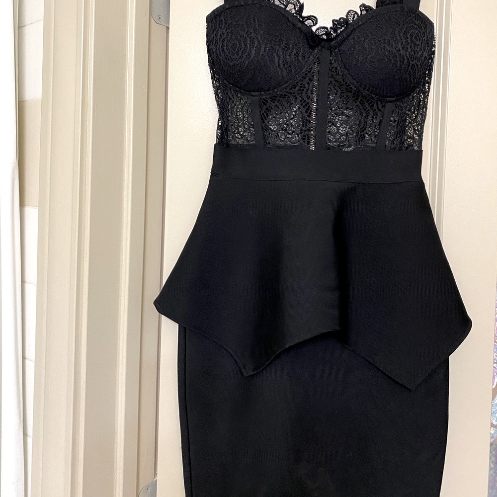 Black Bodycon Lace Dress